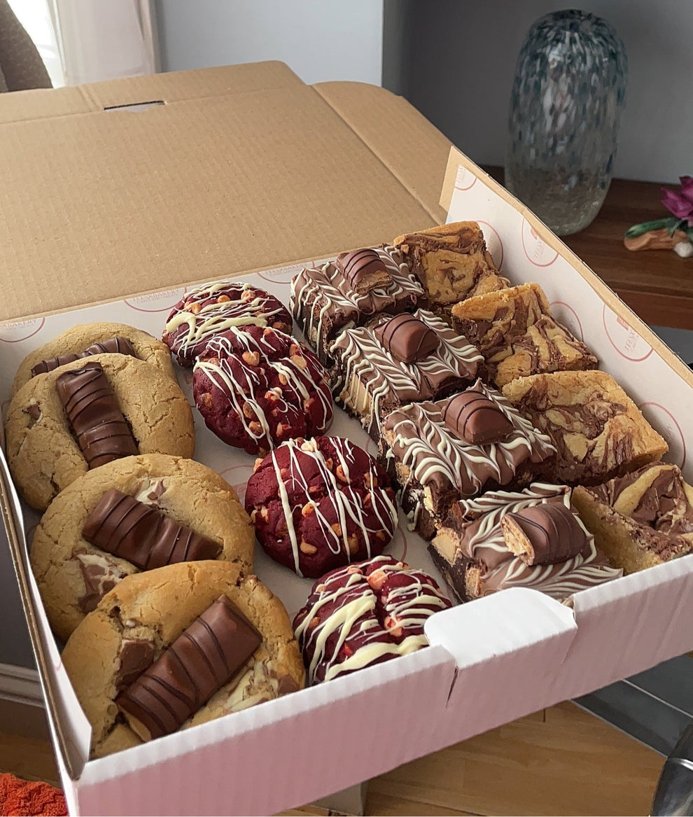 UK Variety Postal Treat Box Teesxbakery